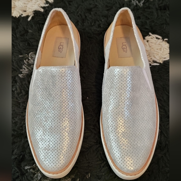 UGG Silver Stardust Adley Perf Shoes - Picture 5 of 15